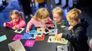 Syyslomalla Lahden museoissa touhutaan Lumi-näyttelyssä, inspiroidutaan teknologiasta ja suunnistetaan museossa